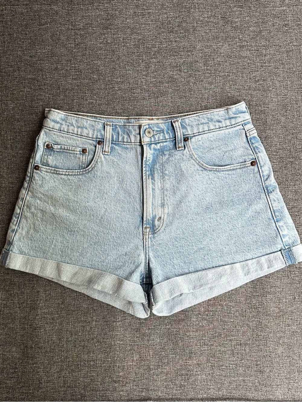 Abercrombie & Fitch The Mom Shorts High Rise Light Blue Wash Cuffed Denim 4 27